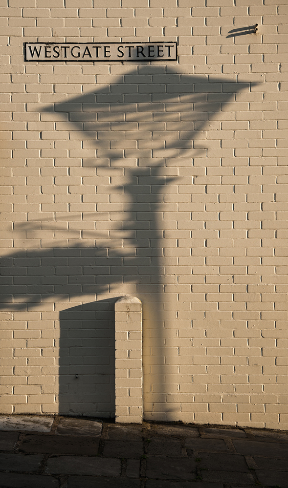 Southampton Lamp Shadow